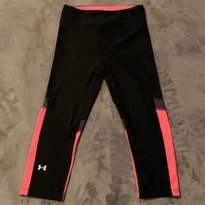 NWOT Under Armour Capri Leggings